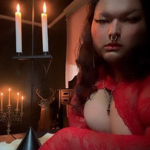 Meet your Posher, Belladonna